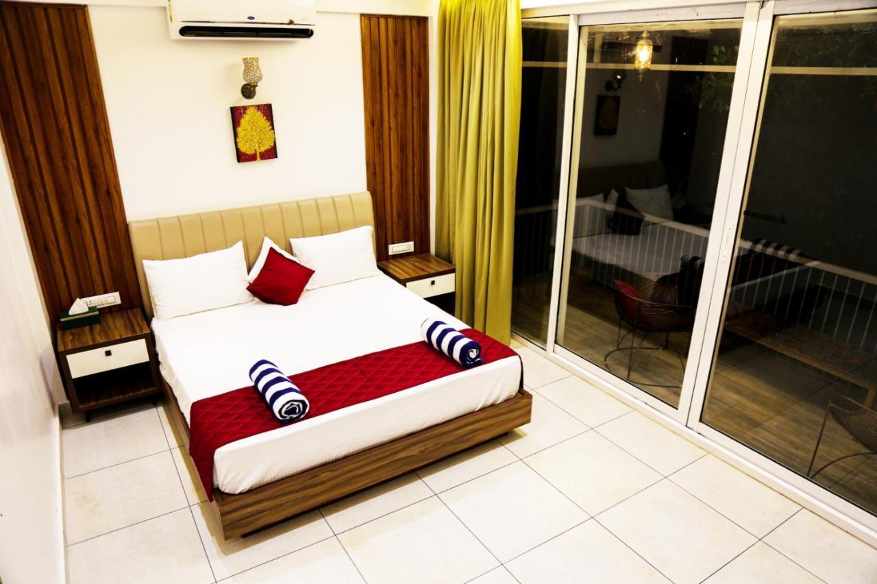 Boulevard Resorts Kakkadampoyil Extérieur photo